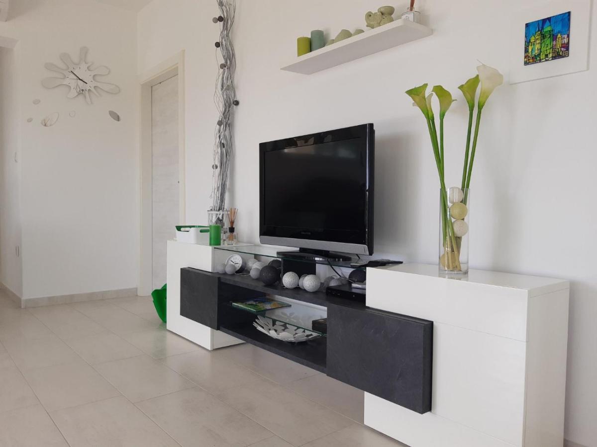 Apartment Mia Раб Екстер'єр фото