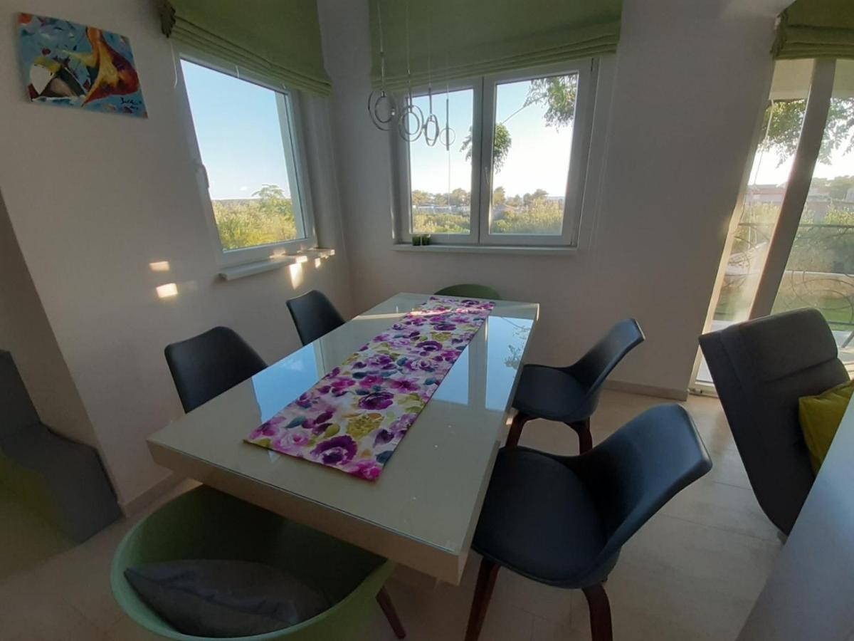 Apartment Mia Раб Екстер'єр фото